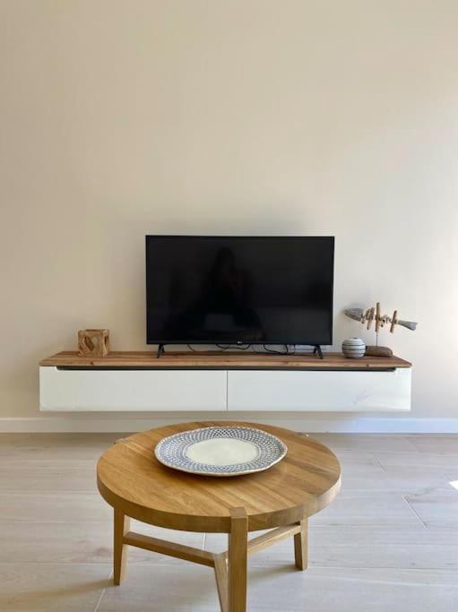 Harmony Suite In The Center Of Kalamata Exteriör bild